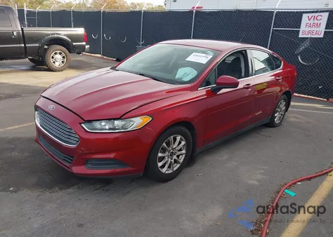 2016 Ford Fusion S z USA, uszkodzony, nr VIN 3FA6P0G76GR394340